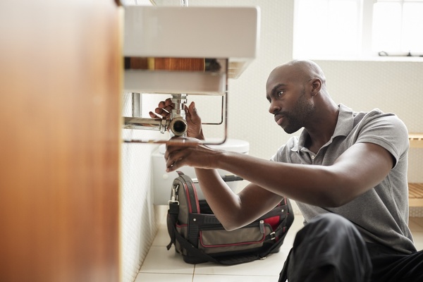 Residential Plumbing Maintenance & Electrical Residential Plumbing Maintenance & Electrical